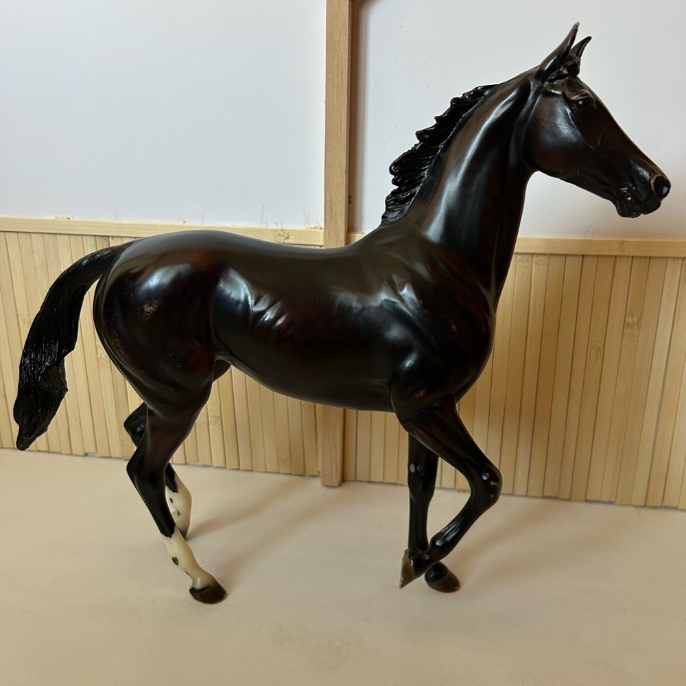 Breyer traditional “Zenyatta”